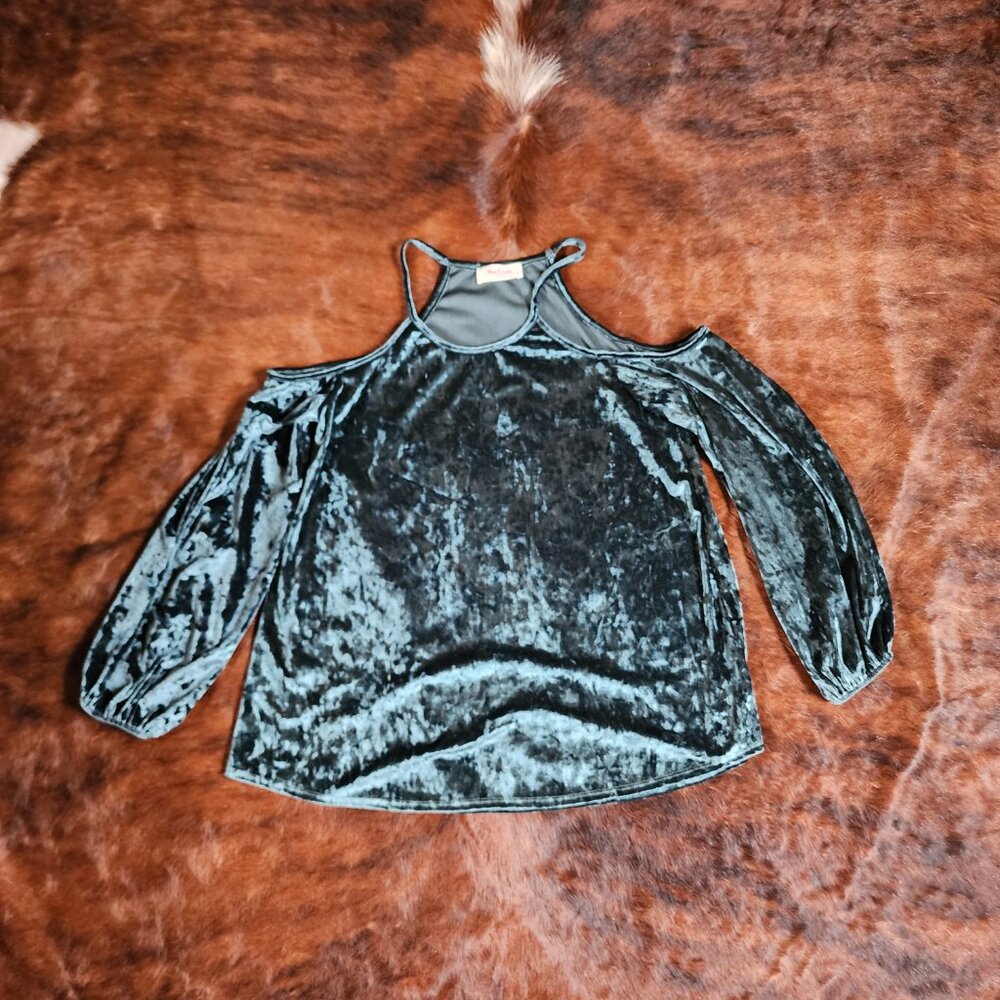 Peach Love Emerald Green Top